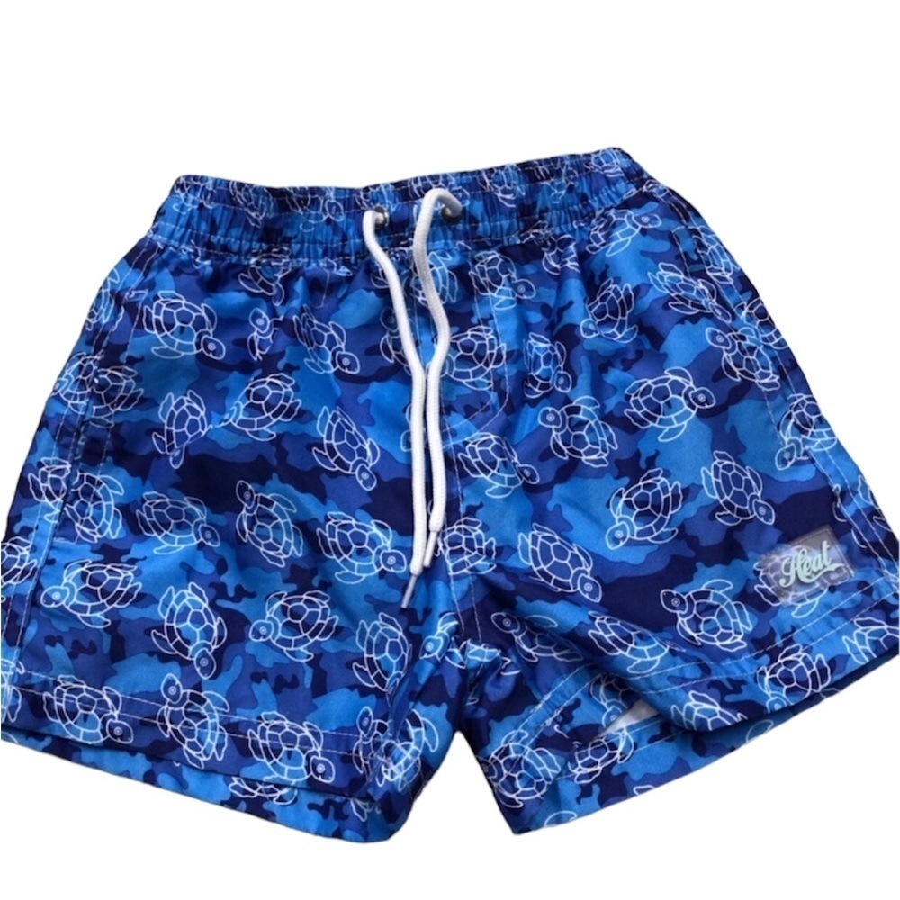 Adorable Boys 18 Months Blue Turtle Swim Trunks 

Great for beach, pool,…